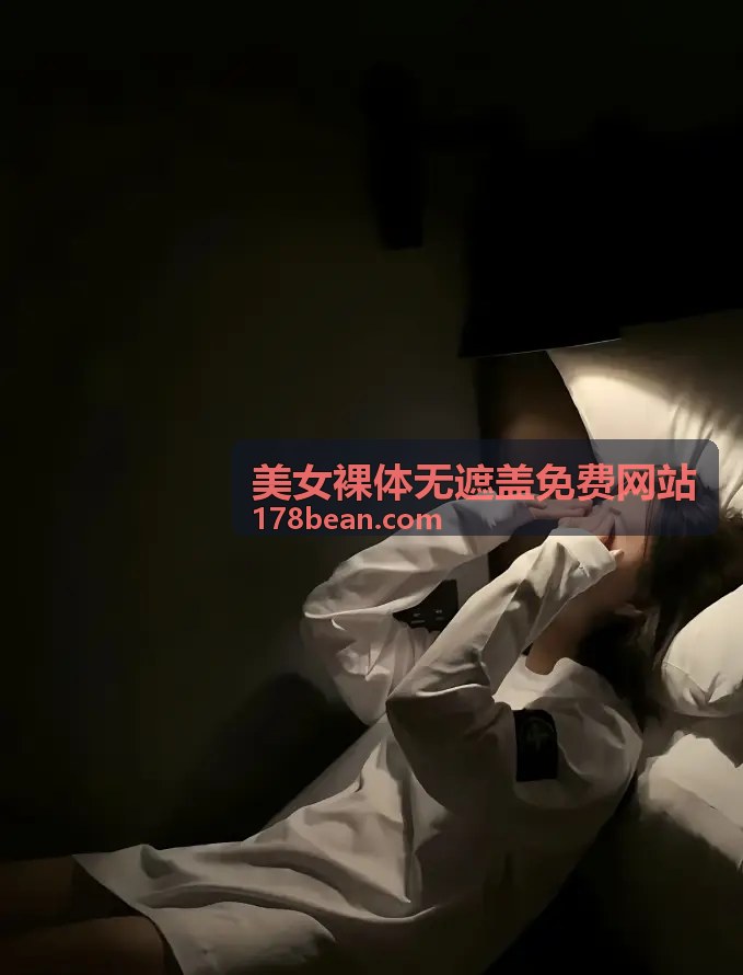 古典韵味：光影间的艺术 - 美女裸体无遮盖免费网站高清写真