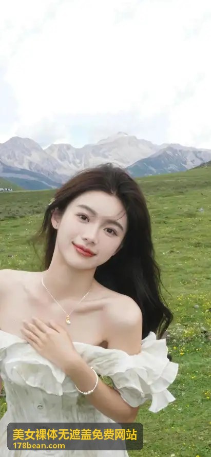 居家慵懒：午后的闲暇时光 - 美女裸体无遮盖免费网站高清写真